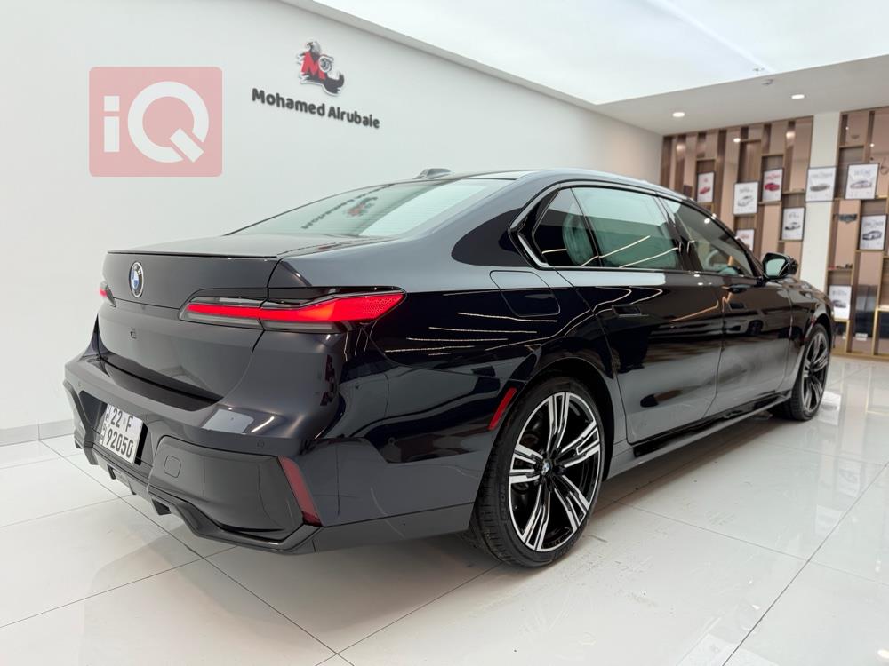 بي ام دبليو الفئة 7